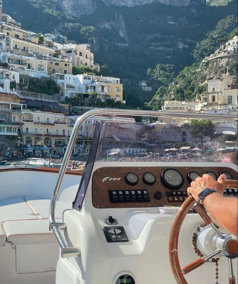 Yacht Aesthetic, Living In Europe, Europe Summer, Future Lifestyle, Dream Holiday, Italian Summer, Dream Lifestyle, Summer Dream, European Summer