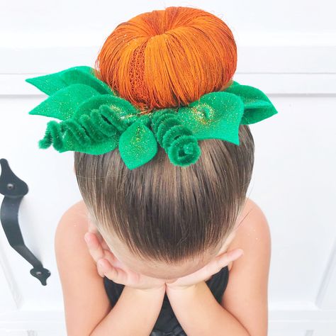 Pumpkin Pipe Cleaner Hair, Pumpkin Space Buns Hair, Pumpkin Crazy Hair Day, Crazy Hair Day Pumpkin Bun, October Hairstyles For Kids, Pumpkin Bun Hairstyle, Halloween Kids Hair Ideas, Pumpkin Hairstyles For Kids, Fun Halloween Hair