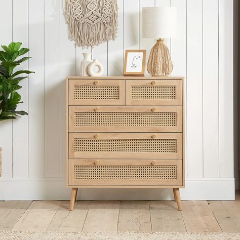 Add a touch of rustic charm to your home with our 'Croxley 5-Drawer Rattan Chest' in oak. This versatile piece offers ample storage without compromising on style, making it the perfect blend of function and elegance. Enhance your decor with this timeless classic from Julian Charles. #HomeDecor #RusticCharm #JulianCharles #homewares #Storage Rattan Bedroom Furniture, Shades Of Terracotta, White Wooden Bed, Rattan Bedroom, Cool Interior, Fabric Upholstered Bed, 5 Drawer Storage, Leather Bed Frame, Airy Bedroom