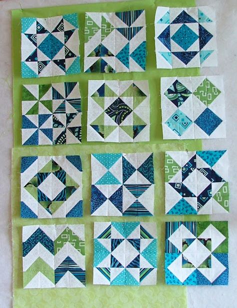 Quilt Crossing: A dozen different HST's Half Square Triangle Quilts Pattern, Colchas Quilting, Triangle Quilt Pattern, Quilt Blocks Easy, Quilt Block Patterns Free, Quilt Square Patterns, Half Square Triangle Quilts, Sampler Quilts, Scrap Quilt Patterns