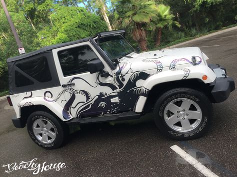 Horror Jeep Wrangler, Vehicle Wrap Design Ideas, Truck Design Graphics, Car Graphics Decals, Wraps Ideas, Jeep Design, Vehicle Wrap Design, Jeep Things, Livery Design