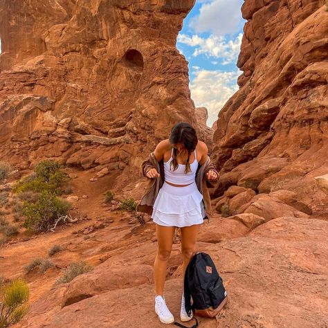 LEXI HIDALGO on Instagram: “I was like a kid in a candy store @ arches” Arizona Hiking Outfit Summer, Arizona Hiking Outfit, Canyon Outfit, Lexi Hildago, Grand Canyon Outfit, Arizona Outfits, Grand Canyon Pictures, Grand Canyon Vacation, Lexi Hidalgo