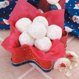 Cherry Snowballs, Cherry Snowball Cookies, Snowball Cookies Recipe, Surprise Cookies, Snowballs Recipe, Christmas Cookies And Candy, Favorite Christmas Cookies, Snowball Cookie Recipe, Christmas Eats