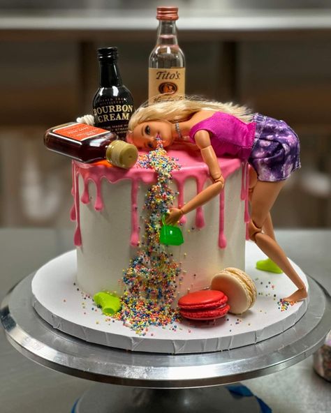 Hair Cake Ideas, Drunk Barbie Cake 18th, Drunk Birthday Cake, Drunk Barbie Cake 21st, Drunk Barbie Cake, Alcohol Cake, Barbie Birthday Cake, 21st Birthday Cakes, Bad Barbie