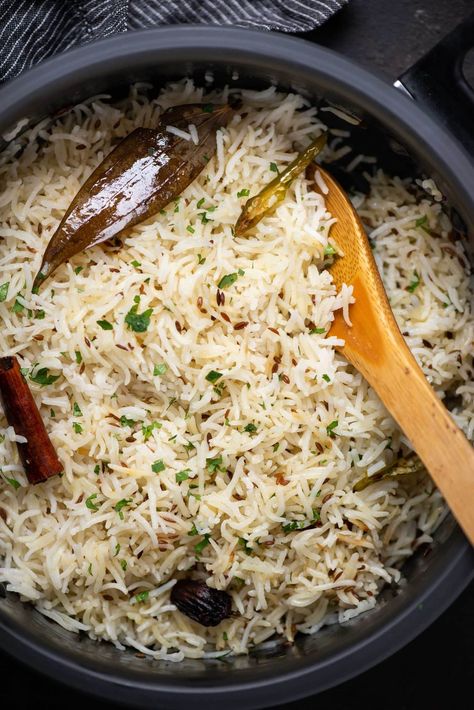 Perfect Jeera Rice Recipe Zeera Rice Recipes, Jira Rice Recipes, Jira Rice, Flavoured Rice Recipes, Christmas Curry, Flavourful Rice, Jeera Rice Recipe, Spinach Lentil Soup, Flavoured Rice