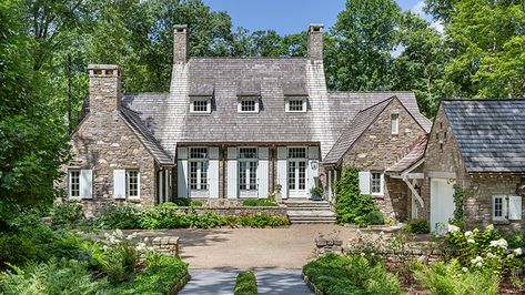 Stone Home Design, Southern Country Homes, Atlanta Homes And Lifestyles, Painting Shiplap, Stone Fireplace Mantel, Stone Exterior, St Simons, Atlanta Homes, Island Design