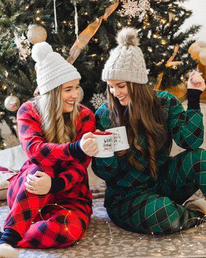 Fun holiday pajamas | Twin Sisters | best friend Christmas fashion Christmas Pictures Friends, Pajamas For Christmas, Best Family Christmas Pajamas, Christmas Outfit Ideas For Family, Besties Christmas, Christmas Couple Photos, Bff Christmas, Christmas Poses, Christmas Outfit Ideas