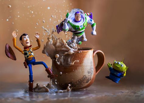 30 Creative Still Life Photography Ideas Cuadros Diy, Crazy Toys, Miniature Photography, Toy Story Characters, Toy Photography, Still Life Photos, Figure Photography, Favorite Cartoon Character, Toys Photography