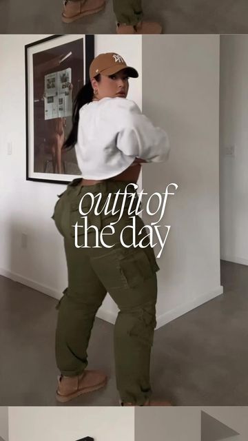 Kristal Heredia on Instagram: "@amazon cargo’s that I 100% approve of! Good size range as well. Linked this entire outfit on my storefront under “photos” 🪐" Kristal Heredia Outfits, Cargos Outfit Women, Cute Walmart Outfits, Amazon Plus Size Outfits, Fall Cargo Pants Outfit, Plus Size Comfy Outfits, Outfit Ideas For Curvy Women, Cute Casual Outfits For Fall, Amazon Cargo