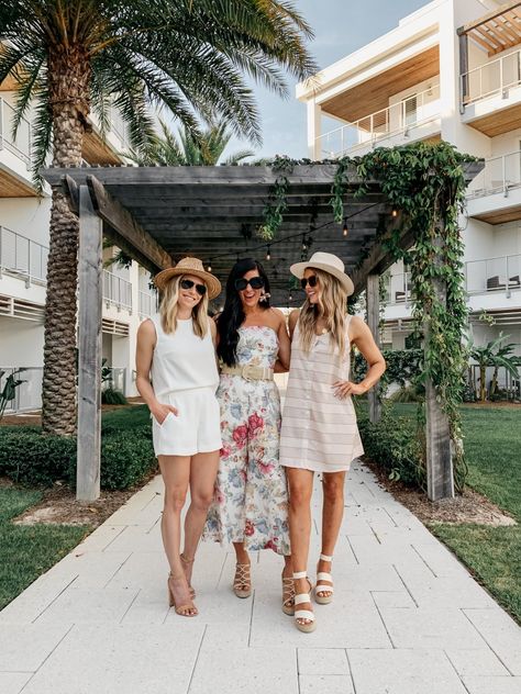 This week I’m finally sharing my Rosemary Beach recap from our trip to 30A. I’ve been to the 30A area once before, but we stayed at a friends beach house so didn’t explore the area too much. That’s why I was so excited to go back for this trip. Beach Outfit Ideas, Beach Week, Beach Vacation Outfits, Beach Cafe, Dallas Fashion, Rosemary Beach, Beach Outfits, White Romper, Family Beach