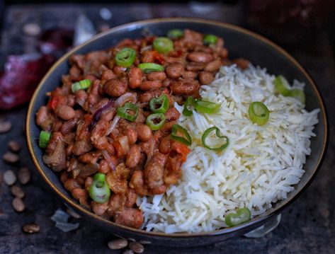 African Stewed pinto beans with rice Pinto Beans And Rice, African Stew, Cooking With Fresh Herbs, Kenyan Food, Images Of, Beans And Rice, How To Cook Beans, Bean Stew, Pinto Beans