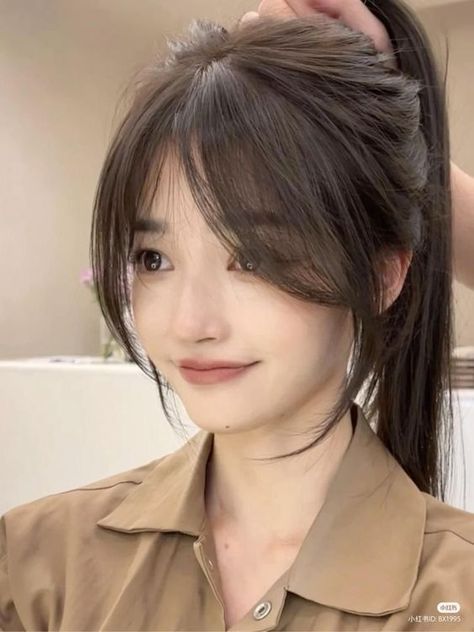 Hairstyles With Short Dress, Asian Bangs Haircut, Korean Women Haircut, Korean Straight Hair, Asian Haircut Women, Korean Women Hairstyle, Korean Haircuts For Women, Hairstyles Korean Girl, Korean Haircut Women