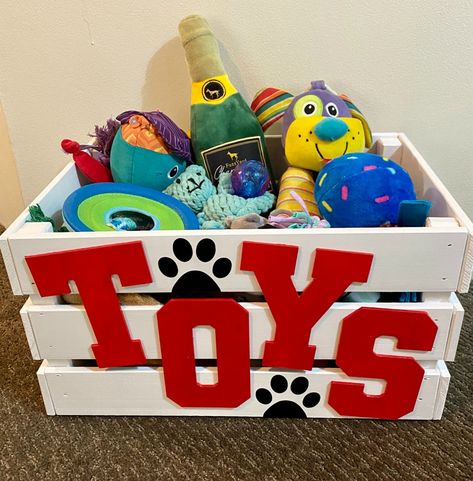 Toy Box Plans, Personalised Toy Box, Diy Wooden Crate, Dog Toy Box, Diy Dog Toys, Toy Drive, Dog Box, Simple Toys, Toy Basket