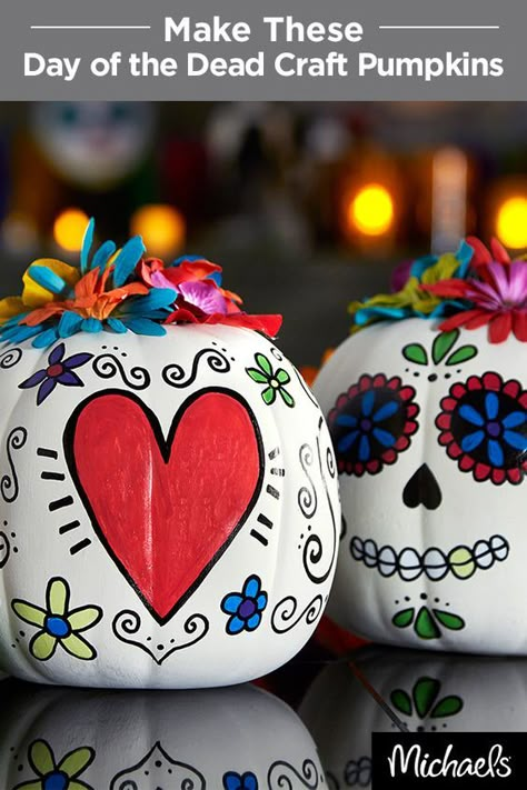 Cool Pumpkin Ideas, Decorated Pumpkins, Craft Pumpkins, Day Of The Dead Party, Den Mrtvých, Hallowen Ideas, Carving Pumpkins, Halloween Pumpkins Painted, Creative Pumpkins