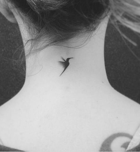 Unique Female Tattoos, Behind The Neck Tattoos, Romantic Tattoos, Tattoos Heart, Tattoos Finger, Finger Tattoos For Couples, Animal Tattoos For Women, Tattoos Creative, Freedom Tattoos