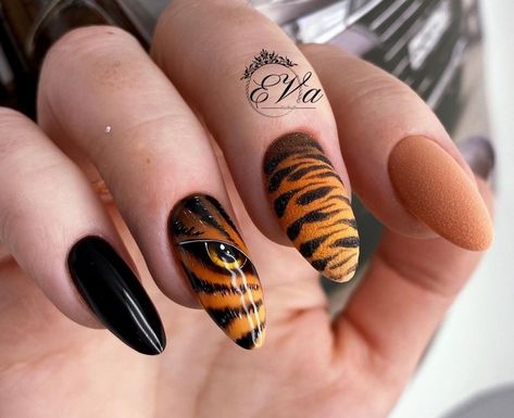 Lion Nails, Nail Art Printer, Tiger Nails, Hot Nail Designs, Animal Nail Art, Rose Nail Art, Gel Nail Art Designs, Nail Drawing, Butterfly Nail Art