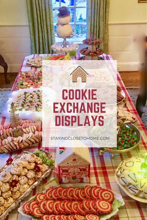 Best Cookie Exchange Cookie Displays for your cookie exchange party. Sharing some fun and easy way for cookie presentation How To Display Cookies, Cookie Displays, Christmas Cookie Exchange Party Ideas, Christmas Cookie Swap Party, Holiday Cookie Exchange Party, Unique Christmas Cookies, Cookie Swap Party, Christmas Cookie Swap, Christmas Cookie Party