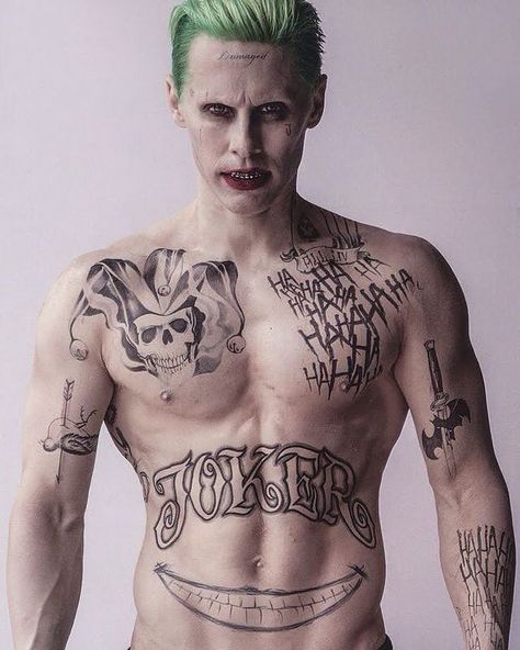 Jared Leto Joker Tattoo, Tato Joker, Hahaha Joker, Harley Quinzel, Joker Halloween Costume, Small Wave Tattoo, Joker Tattoo Design, Jared Leto Joker, Harley Quinn Tattoo