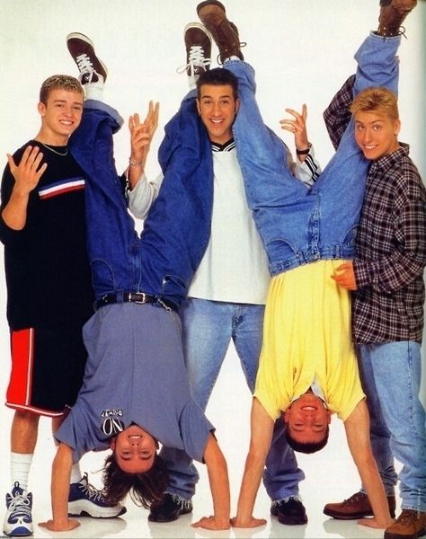 Friend Poses, 90s Boy Bands, Group Picture Poses, Joey Fatone, Boyz Ii Men, Group Poses, Musical Band, Group Pictures, Backstreet Boys