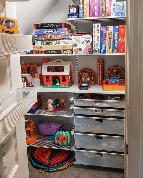 We love love LOVE Elfa systems (@elfa_creatingspace) for all things closets - especially for game/puzzle/toy storage! Nothing better to maximize space in an otherwise not very functional closet!  #games #organizing #organizingtips #professionalorganizing #organizinginspiration #organizinggoals #getorganized #organized #womenownedbusiness #nashville #nashvilleorganizing #movingconcierge #unpacking #tidyhomenashville #moveconcierge #unpackingnashville #movingtonashville Toy Closet Ideas, Toy Storage In Closet, Toy Storage Closet, Basement Storage Closet, Toy Closet Organization, Game Closet, Functional Closet, Toy Closet, Basement Closet