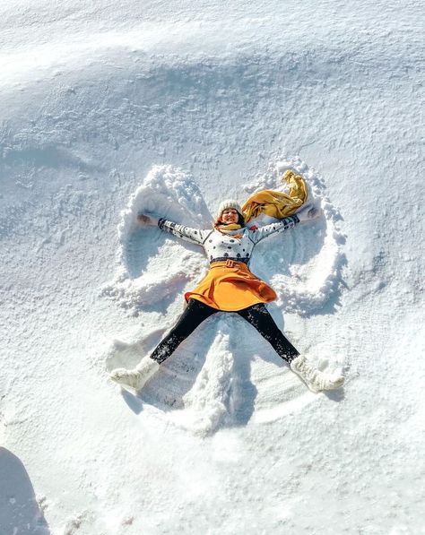 Winter Portraits Photography, Winter Outfits Snow, Snow Photoshoot, Winter Family Photos, Travel Pose, Winter Portraits, Snow Pictures, Snow Photography, Christmas Shoot