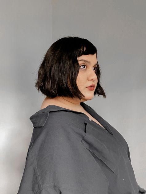 Bob Micro Bangs, Bob Plus Size, Short Hair On Round Face, Plus Size Face, Short Hair Round Face, Hairstyle For Prom, Plus Size Hairstyles, Bob Haircut For Round Face, Chic Short Hair