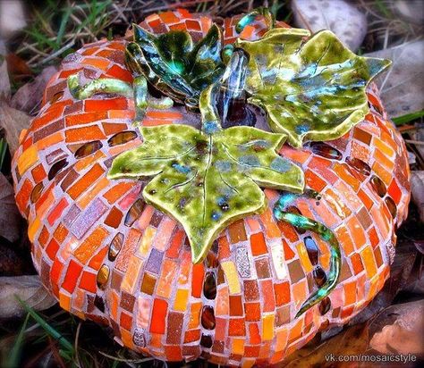 Mosaic Pumpkin, Tile Mosaic Art, Mosaic Furniture, 3d Pumpkin, Mosaic Inspiration, Mosaic Garden Art, Mosaic Art Projects, Mosaic Madness, Tile Mosaic