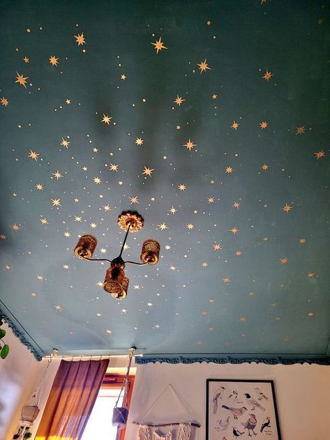 Unique Wall Murals Diy, Hippie Wallpaper Room, Candy Ceiling Lights, Pretty Curtains Living Room, Colorful French Decor, Mystical Bedroom Aesthetic, Whimsical Ceiling Decor, Whimsical Hallway, Whimsigoth House Decor