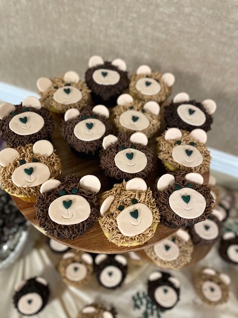 Cupcakes Bear Theme, Bear Pull Apart Cupcakes, Teddy Bear Theme Dessert Table, Beary First Birthday Smash Cake, Beary First Birthday Cupcakes, Bear Themed Cupcakes, Bear Birthday Cupcakes, We Can Bearly Wait Cupcakes, Teddy Bear Cupcakes Ideas