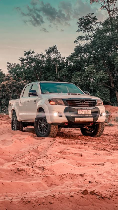 Toyota Hilux Wallpaper, Hilux Wallpaper, Diego Souza, Foto Cowgirl, Off Road Cars, Car Drift, Tekken 7, New Ferrari, Vw Amarok