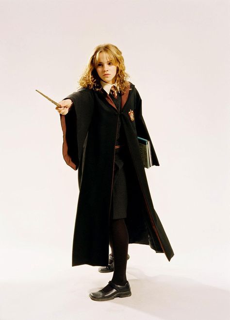 Hermione Granger | 3rd Year Hermione 3rd Year, Hermione Granger Costume, Hogwarts Halloween, Hermione Granger Outfits, Harry Potter Witch, Shifting Outfits, Harry Potter Halloween Costumes, Lucy Watson, Emma Watson Harry Potter