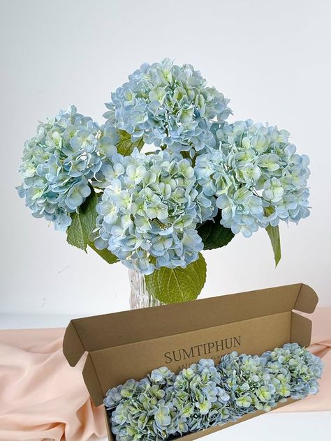 Amazon.com: SUMTIPHUN 4 Pcs Real Touch Blue Hydrangeas Artificial Flowers 20'' Real Looking Faux Hydrangeas for Party Wedding Home Decor Kitchen Baby Shower Flower Arrangement : Home & Kitchen Dried Blue Hydrangeas, Yellow And Blue Table Decor, Baby Carriage With Flowers, Coastal Party Decor, Blue Hydrangea Wedding Centerpieces, Hydrangea Arrangements Centerpieces, Blue Baby Shower Centerpieces, Baby Blue Decorations, Floral Themed Birthday Party