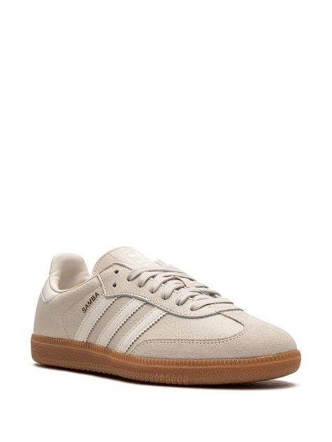 Baige Shoes, Cute Women Sneakers, Adidas Samba Beige Outfit, Adidas Beige Sneakers, Beige Sambas, Adidas Samba Beige, Cream Sneakers, Adidas Samba White, Beige Adidas