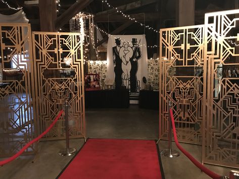 What an entrance! Casino Theme Party Entrance, Great Gatsby Red Carpet, Great Gatsby Dance Floor, Gatsby Party Entrance, Roaring 20s Party Entrance, Gatsby Entrance Decor, Great Gatsby Entrance Decor, Gala Entrance Ideas, The Great Gatsby Decor