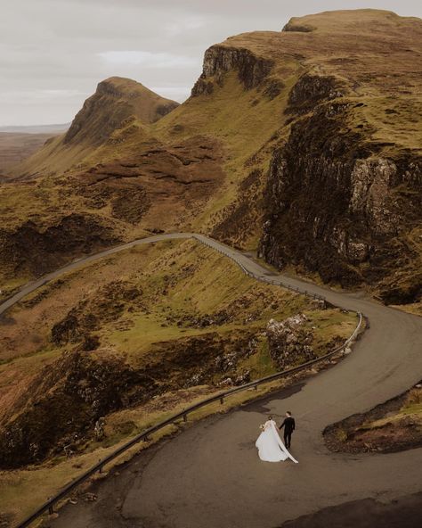 Quiriang Isle of Skye Elopement Isle Of Skye Wedding, Isle Of Skye Elopement, Skye Elopement, Ella Mai, Scottish Elopement, Scotland Elopement, Glencoe Scotland, The Isle Of Skye, Winter Elopement