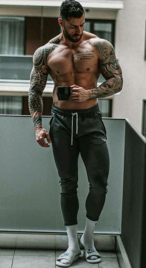 Muscle And Tattoos Men, Muscular Tattooed Men, Muscles And Tattoos, Saturday Coffee, Muscle Tattoo, Inked Men, Elegant Man, Men's Muscle, Muscular Men