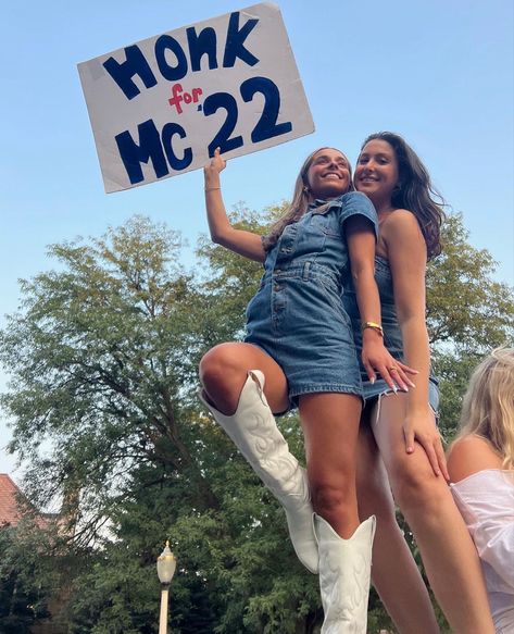 Honk For Pc Bid Day, Ford Sorority Theme, Denim Bid Day Theme, Ford Bid Day, Sorority Pics, Sorority Work Week, Sorority Recruitment Themes, Sorority Photoshoot, Sorority Themes