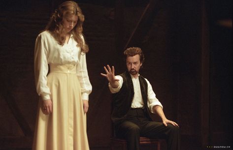 Jessica Biel in The Illusionist Edward Norton Movies, Fear 1996, League Of Extraordinary Gentlemen, Beautiful Cinematography, Primal Fear, The Illusionist, Star Wars Luke, Edward Norton, Film World