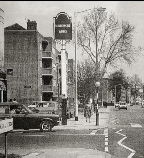 Peckham London, Uk Pub, Grammar School, Childhood Memories 70s, Local History, Childhood Memories, Growing Up, Classic Cars, London