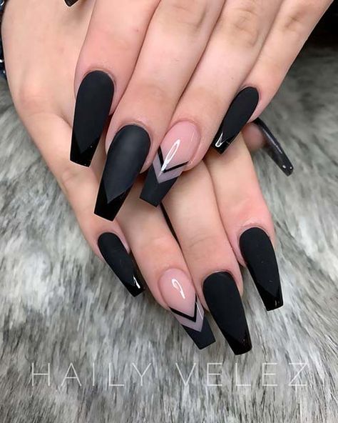 Matte Nail Art, Black Coffin Nails, Matte Black Nails, Black Acrylic Nails, Matte Nails Design, Coffin Nails Long, Acrylic Nails Coffin Short, Pedicure Nail Art, Coffin Nails Designs