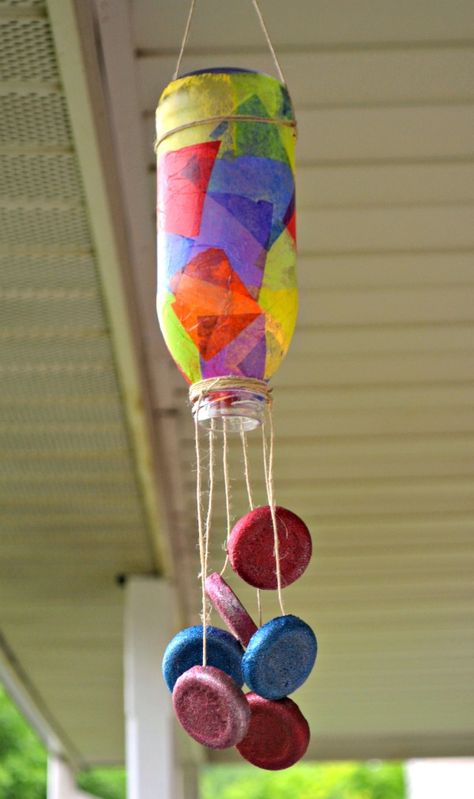 Recycle Wind Chimes, Wind Chimes Recycled Materials, Diy Wind Chimes Recycled, Recycled Wind Chimes, Homemade Wind Chimes, Mason Jar Crafts For Kids, Diy Windchime, Wind Chimes Kids, Jar Crafts For Kids