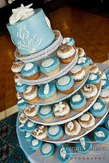 Beach Wedding Cupcakes, Beach Wedding Decorations Reception, Dream Beach Wedding, Beachy Wedding, Wedding Ceremony Ideas, Beach Cakes, Beach Wedding Cake, Wedding Cakes With Cupcakes, Beach Wedding Decorations