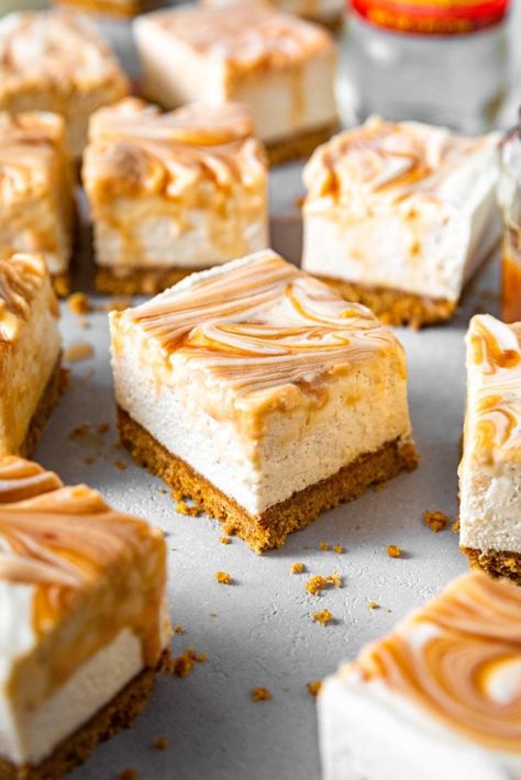 Salted Caramel Cheesecake Bars, No Bake Salted Caramel Cheesecake, Mini Caramel Cheesecake, No Bake Cheesecake Bars, No Bake Caramel Cheesecake, Caramel Cheesecake Bites, Caramel Cheesecake Bars, No Bake Cheesecakes, Cheesecake Bars Easy