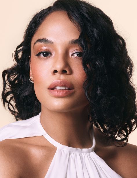 Beauty Rules, Giorgio Armani Beauty, Bright Lipstick, Luminous Silk Foundation, Bold Eyes, Tessa Thompson, Armani Beauty, Beauty Photos, Beauty Icons