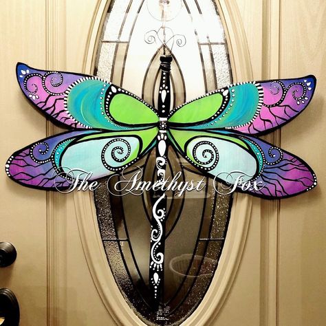 Dragonfly door hanger-spring/summer door hanger Wooden Wall Hangers, Door Hangers Summer, Fan Blade Dragonfly, Dragonfly Wreath, Wooden Dragonfly, Dragonfly Crafts, Ceiling Fan Art, Backyard Art, Hand Painted Door