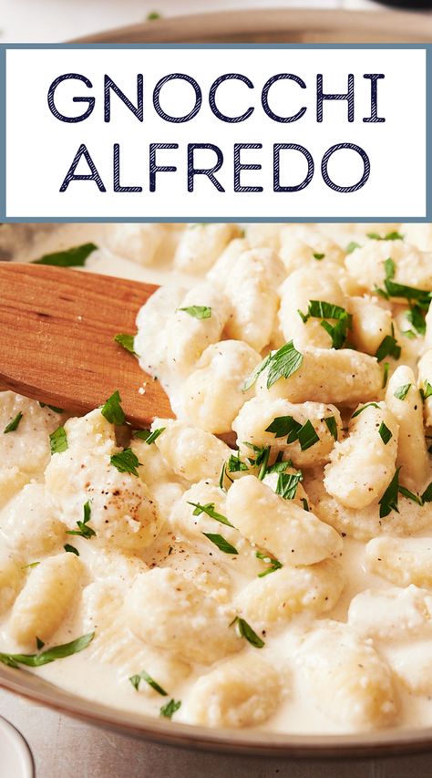 Gnocchi Recipes Alfredo, Gnocchi And Alfredo Sauce, Easy Sauce For Gnocchi, Homemade Gnocchi Sauce, Gnocchi Alfredo Recipes, Gnocchi White Sauce, Simple Gnocchi Sauce, Gnocchi With Alfredo Sauce, Easy Gnocchi Sauce