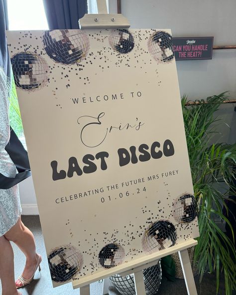 We love a disco themed party 🪩 ✨ NEW disco ball drink charms ✨ Personalised welcome sign & easel @thespiritualistaberdeen 💓 Welcome Sign Easel, Disco Ball Drink, Disco Themed Wedding, Wedding Welcome Signage, Sign Easel, Drink Charms, Welcome Signage, Cocktail Party Decor, Sign Boards