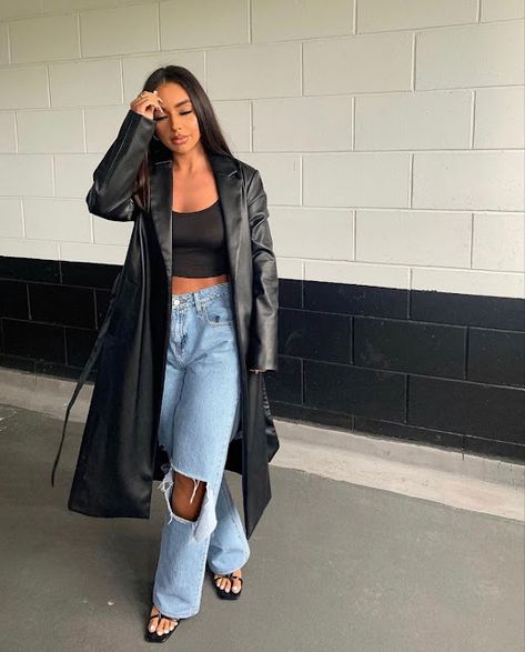 New In: Fall Style Trends | Fashion Cognoscente Leather Coat Outfit, Black Leather Jacket Outfit, Mantel Outfit, Neue Outfits, Leather Jacket Outfits, Elegante Casual, Looks Street Style, Looks Black, Mode Inspo