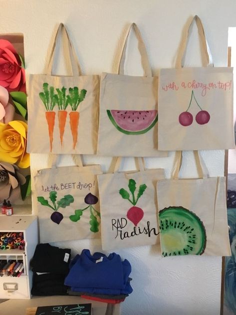 Jute Tas, Handpainted Tote, Painted Canvas Bags, Handpainted Tote Bags, Fruit And Veggies, Canvas Bag Design, Sacs Tote Bags, Diy Tote, Handpainted Bags