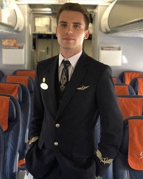 Super nice very well done. And very fast delivery! The super kind seller. Flight Attendant Aesthetic Men, Flight Attendant Men, Pilot And Flight Attendant, Male Flight Attendant, Pilot Uniform Men, Mens Clothing Guide, Pilot Career, Identity Card Design, Pilot Uniform